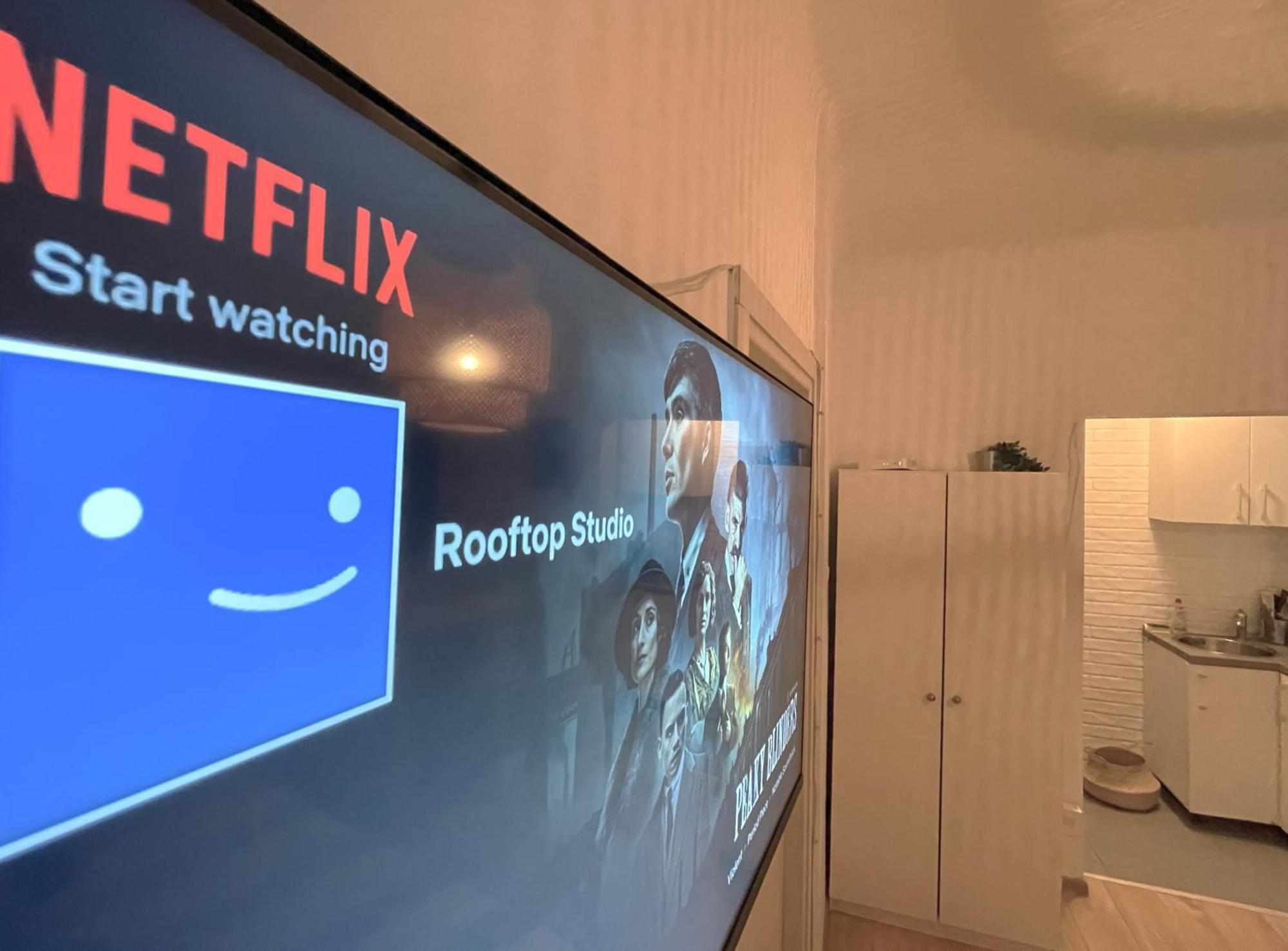 Rooftop Studio In The Heart Of Bucharest W Netflix Exterior photo